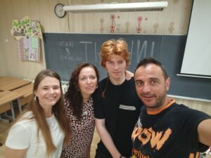 Design for Change en Letonia con IN-HABIT y Mazpulki